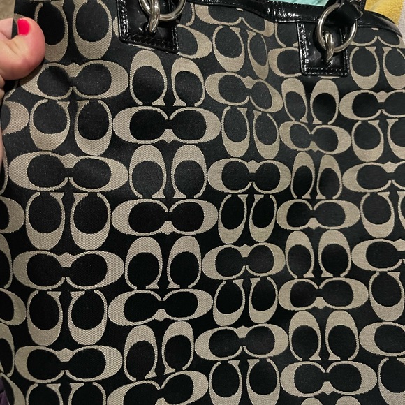 Coach Monogram Purse - Picture 6 of 6